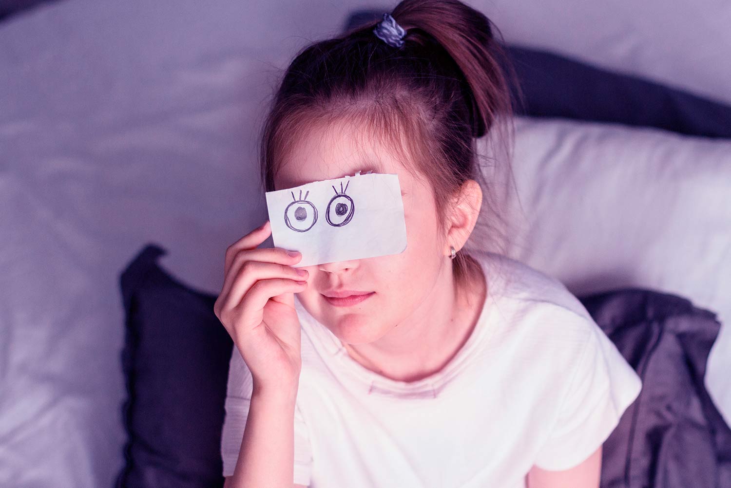 ¿Tienes legañas en los ojos al despertar? Esto te interesa