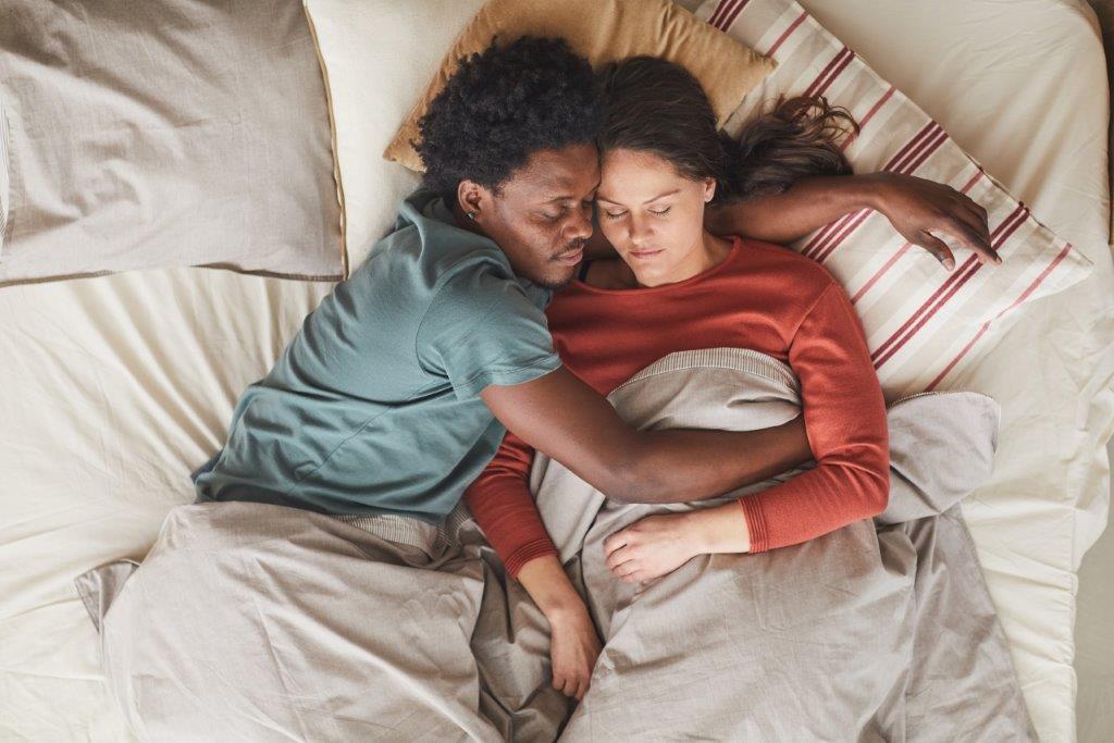 Descubre por qué el ruido rosa puede ayudarte a dormir mejor